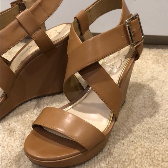 Jessica Simpson - Tan leather wedge heels - sz 8 - Picture 4 of 6